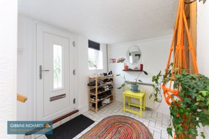Entrance Hall- click for photo gallery